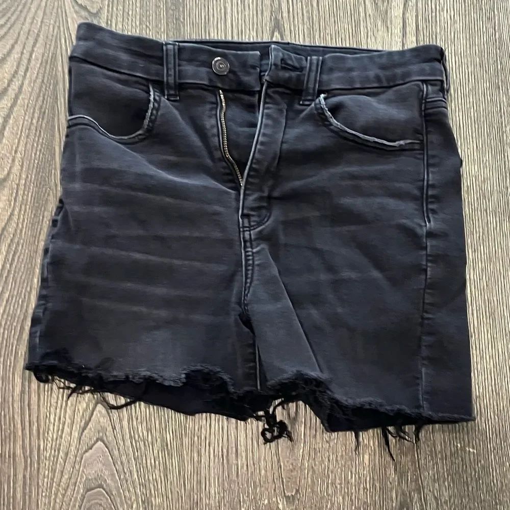 American Eagle Jean Shorts High Rise Next Level Stretch Raw Hem Black Size 6